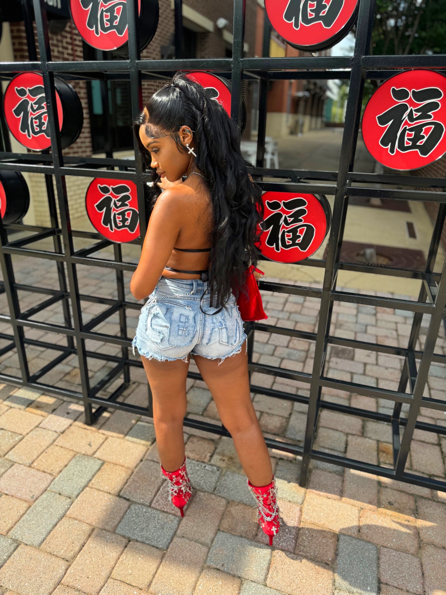 “CBFW” shorts